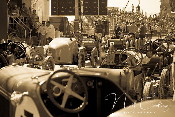 Bugatti's, Angouleme Ramparts-195130-4