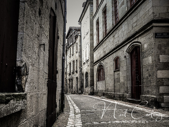 Perigueux Streets (16 of 22) - 0266