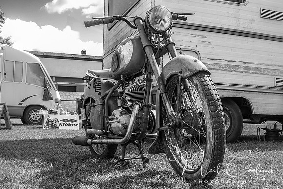 Vehicules Anciens Montpon -2100-2