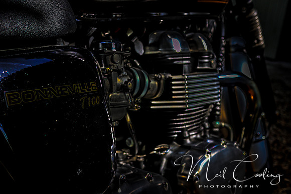 Truimph Bonneville T100  (4 of 7) - 2026